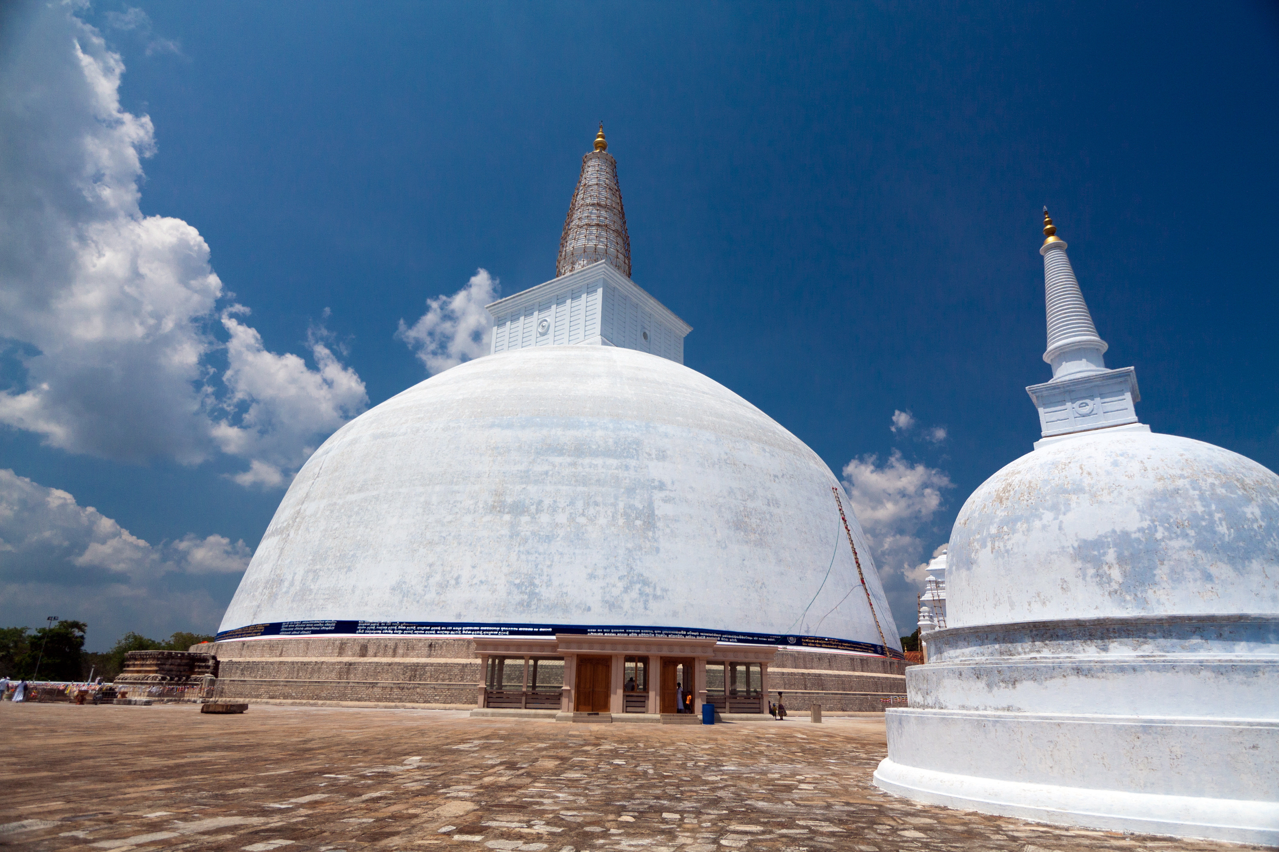 Ruwanweli Maha Seya stupa in Anuradhapura, Sri Lanka, a massive white dome against blue sky