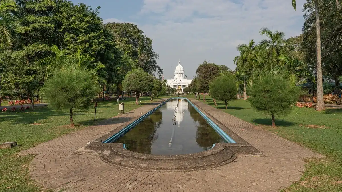 Viharamahadevi Park, Sri Lanka
